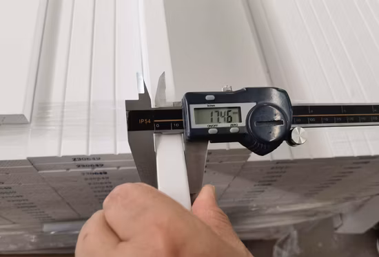 Building Decoration White Primer Solid Baseboard Wood Door Casing